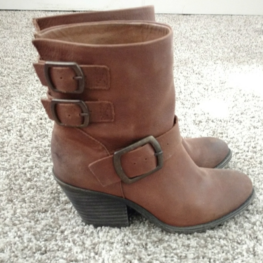 Brown boots (Lucky Brand)